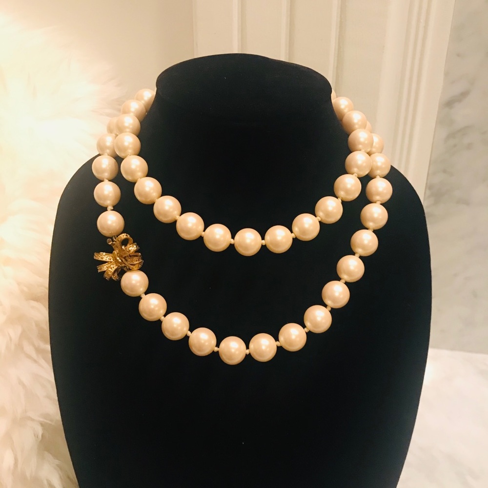 Kate Spade ♠️ Large Pearl Long Strand Bow Necklace